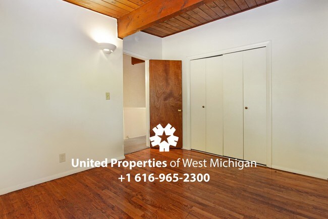 Foto del edificio - 1337 Northfield Ave NE