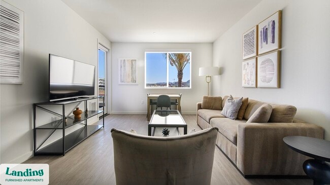 Building Photo - 9235 W Russell Rd