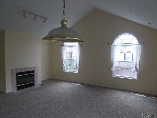 Building Photo - 28385 Carlton Way Dr
