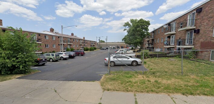 Primary Photo - 13420 Euclid Ave