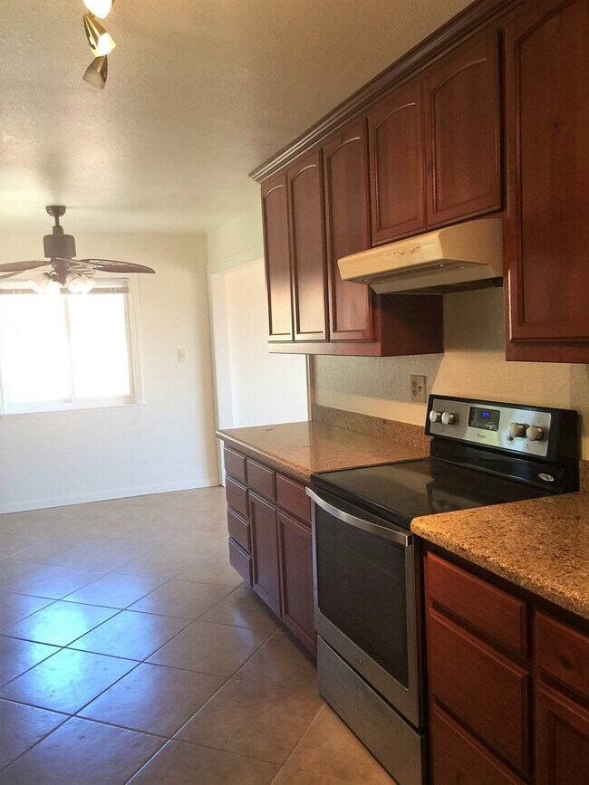 Foto del edificio - 10805 Stevens Canyon Rd