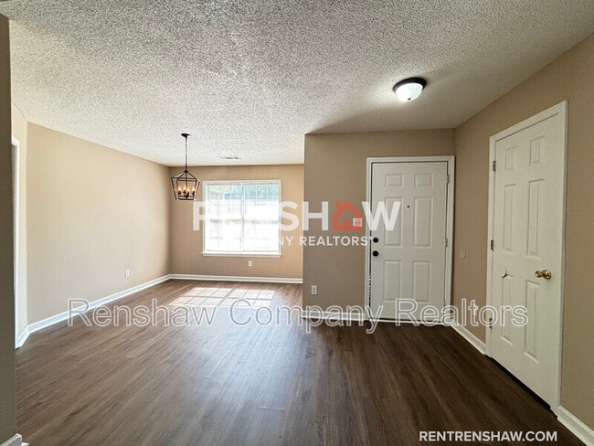 Building Photo - 3921 Pecan Trace Cove