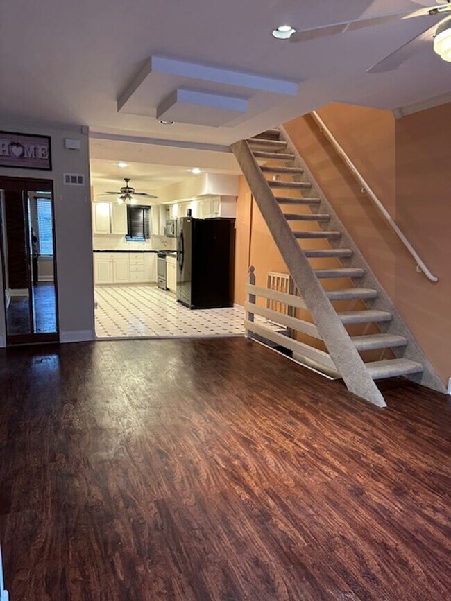 Building Photo - Gem in Girard Estate area