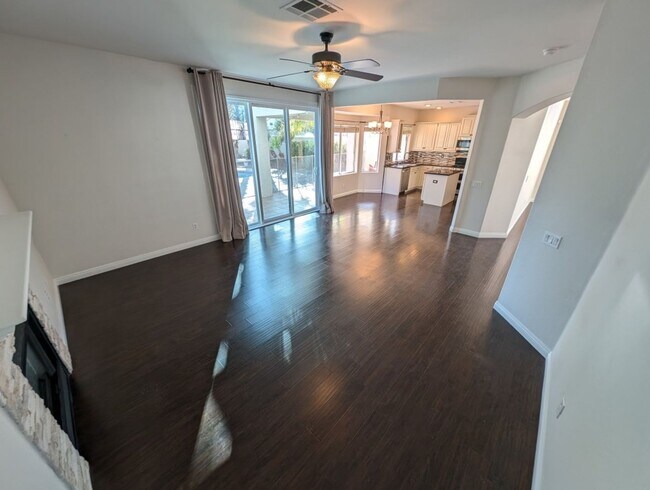 Foto del edificio - 8121 Riviera Beach Dr