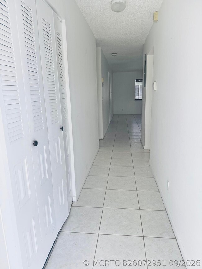 Building Photo - 14858 Wildflower Ln