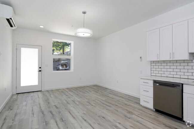 1BR, 1BA + Office - 656 SF - Nyland Apartments
