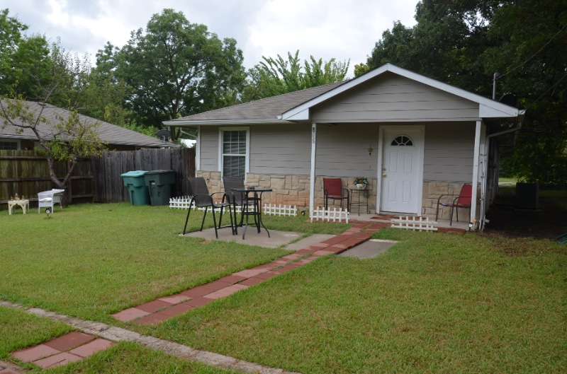 806 S Charles St, Sherman, TX 75090 House Rental in Sherman, TX