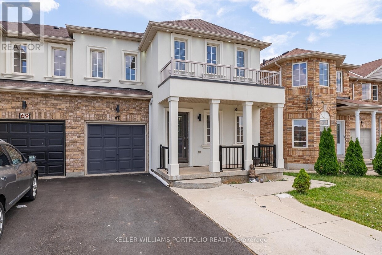 Primary Photo - 67 Commodore Dr