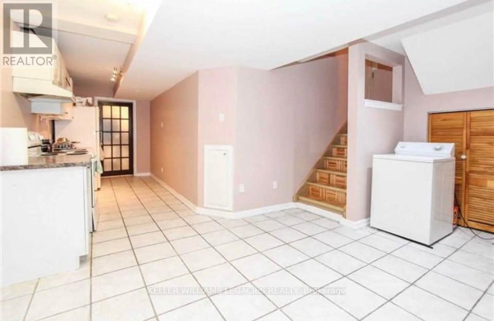 Building Photo - 22 Alberta Terrace