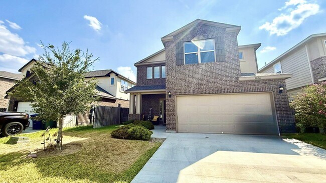 Building Photo - 1006 Kus Dr