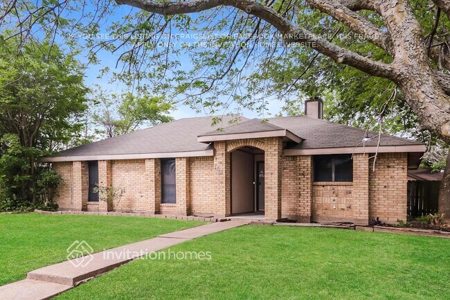 Foto del edificio - 2317 Lakeshore Ln