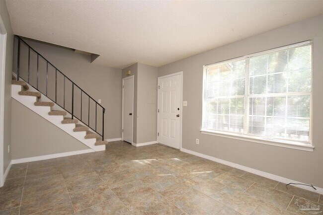 Foto del edificio - 416 Waycross Ave