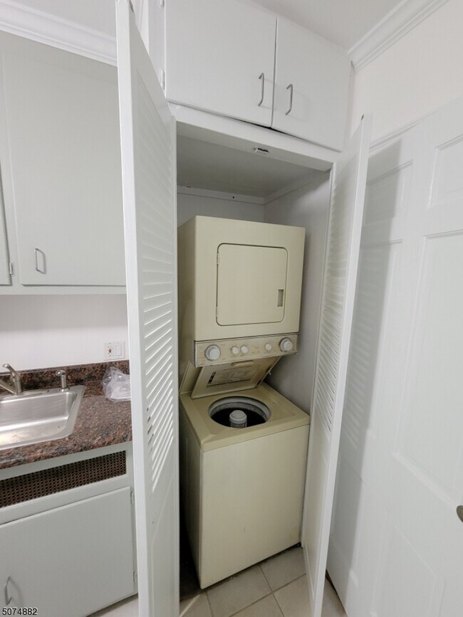 Foto del edificio - 217 Prospect Ave