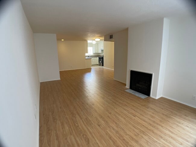 Building Photo - 4434 Fulton Ave