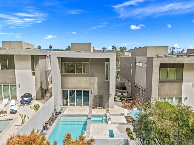 Foto del edificio - 1201 Surrey Ln