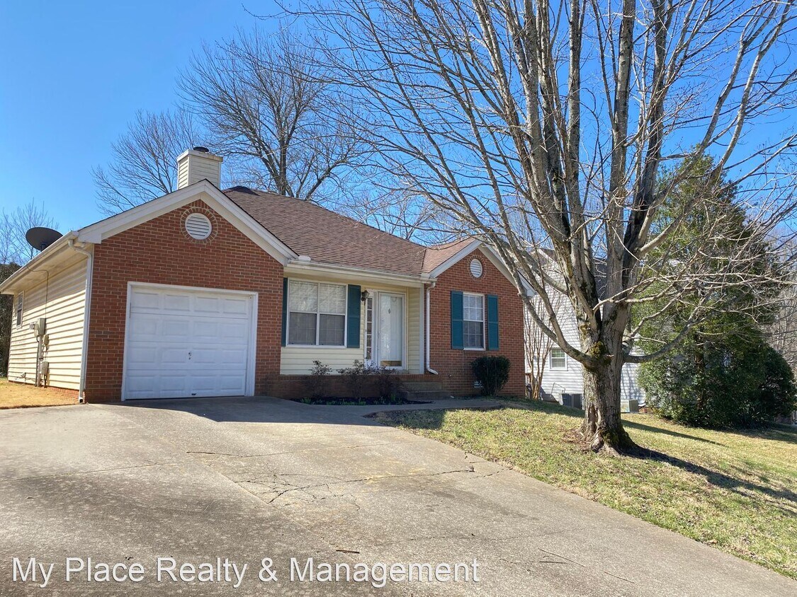 Primary Photo - 3 br, 2 bath House - 2210 Ladd Dr