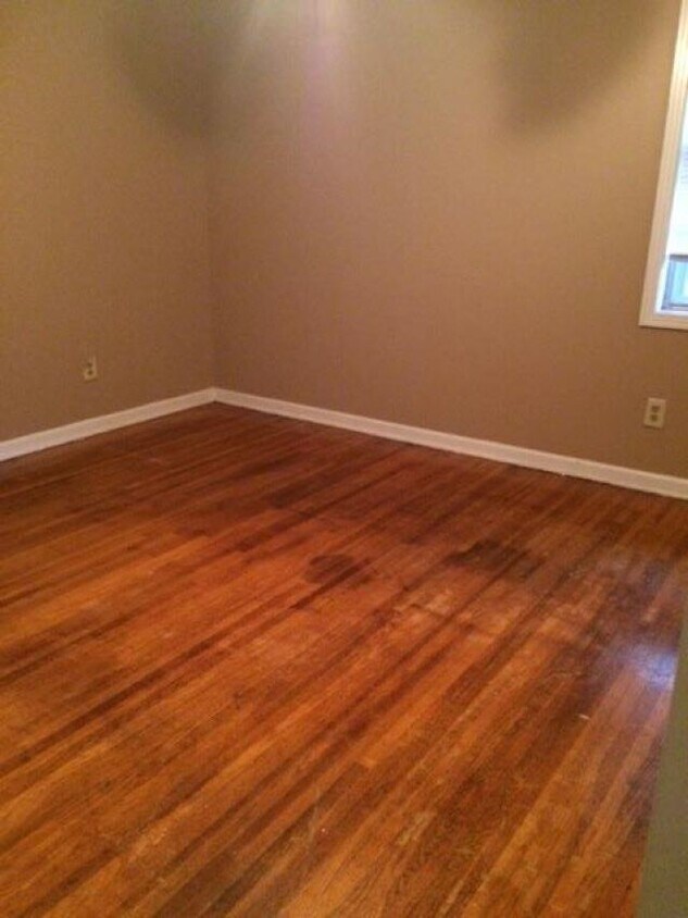 Foto principal - 1071 N Highland St