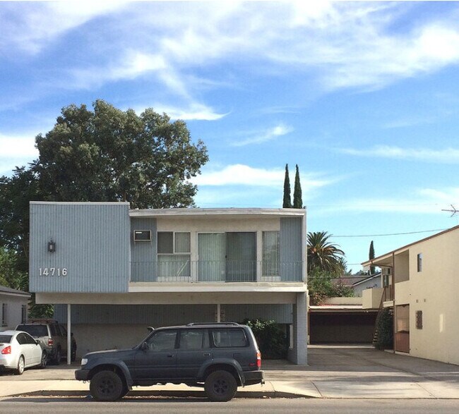Foto del edificio - 14716 Magnolia Blvd