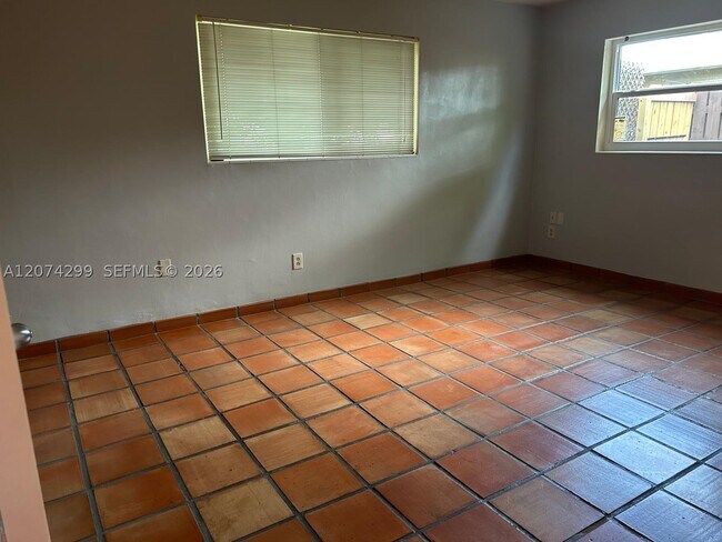 Foto del edificio - 9320 Johnson St