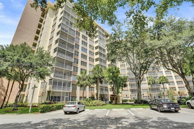 Foto del edificio - 10777 W Sample Rd