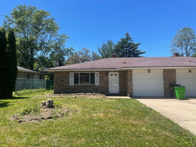 Building Photo - 4406 Larkdale Drive