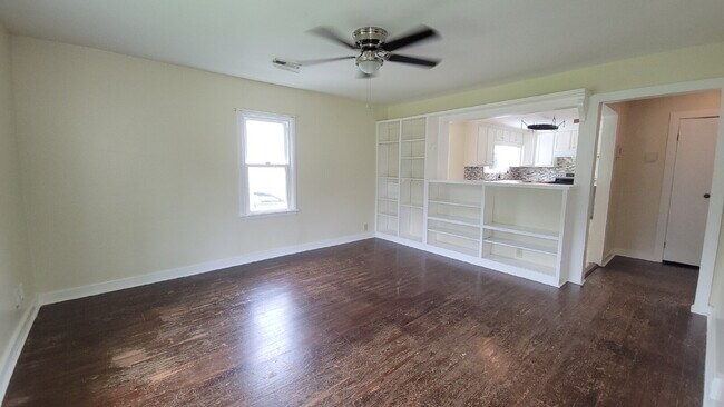 Foto del edificio - "5 points area 2-Bedroom Huntsville Home w...