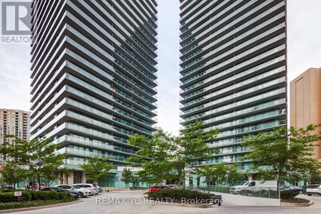 Building Photo - 5500 Yonge St