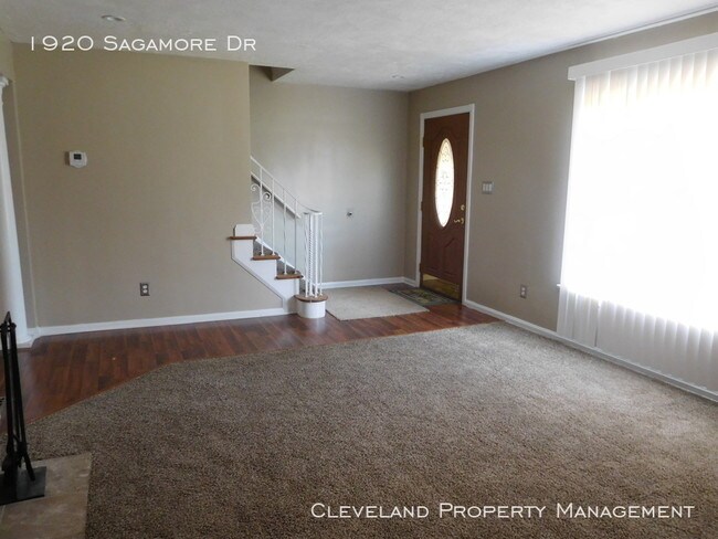 Building Photo - 1920 Sagamore Dr