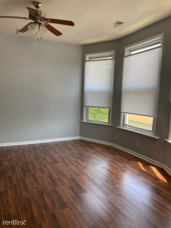 Building Photo - 3 br, 1 bath Apartment - E 72nd St 2 Unit 2