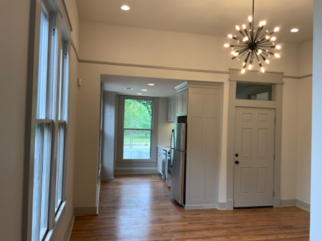 Building Photo - 923 McMath Ave
