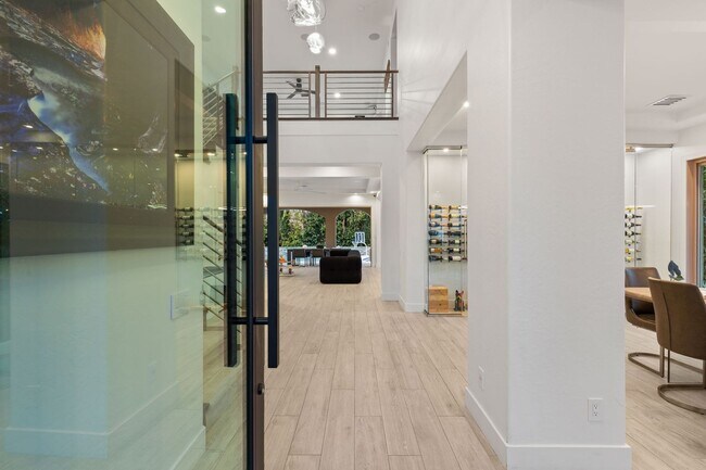 Building Photo - LUXURIOUS 4BEDROOM HOME IN GATED COMMUNITY...