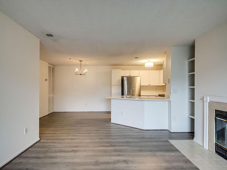 Foto principal - 1508 Summerchase Ct