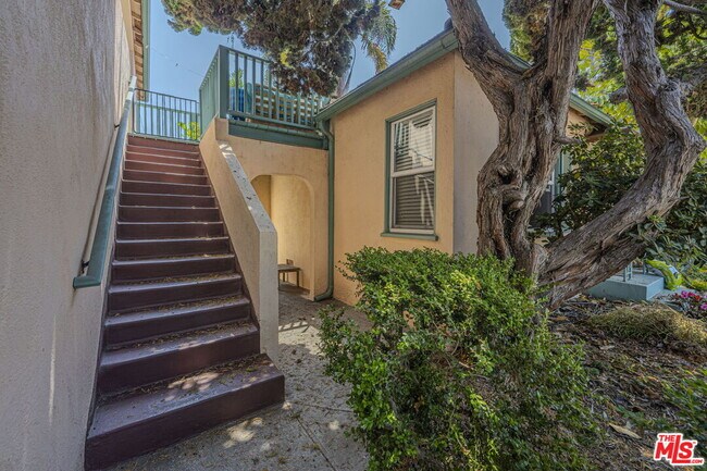 Foto del edificio - 2110 California Ave