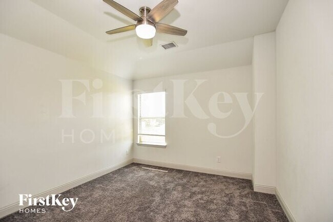 Foto del edificio - 7208 Willow Wood St