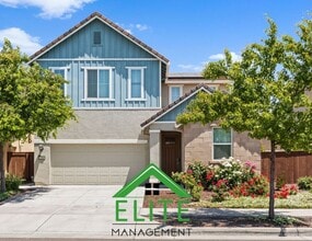 Building Photo - 4560 White Sage St
