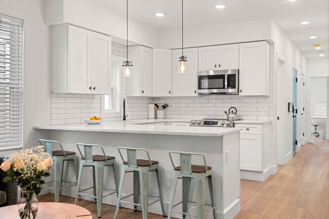 Foto del edificio - 621 E 8th St