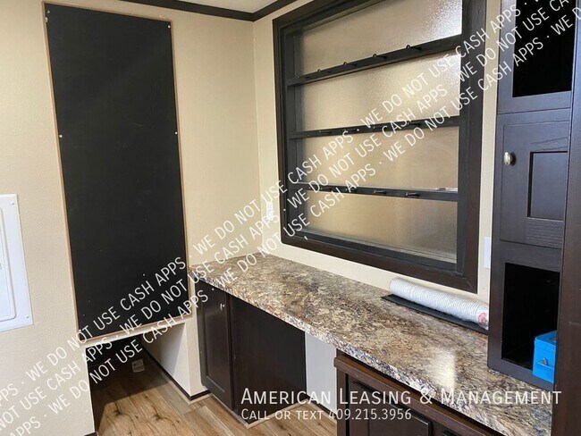 Foto del edificio - 3405 Landrey Ct