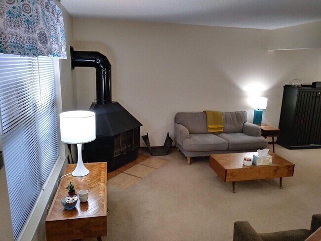 Foto del edificio - 2338 Stepping Stones Way