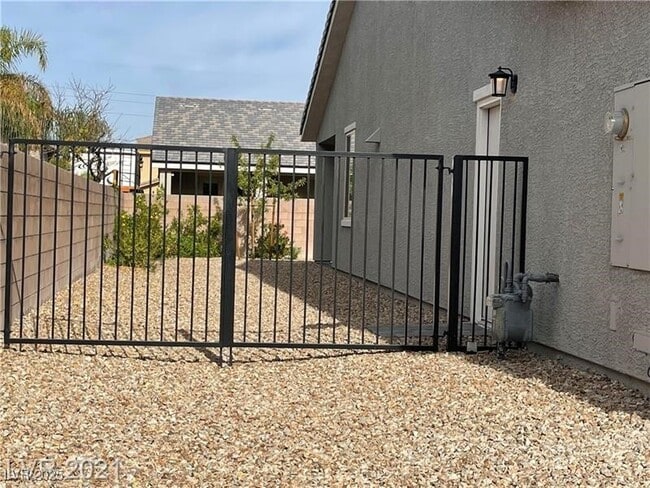 Building Photo - 6632 Rashelda Ct