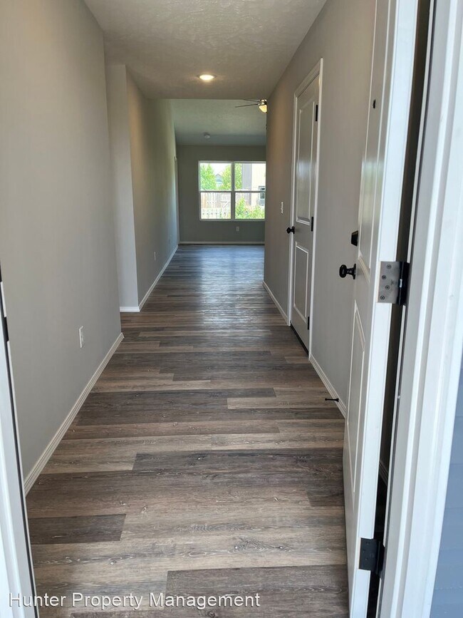 Foto del edificio - 4 br, 2 bath House - 1462 S Olde Savannah Ave