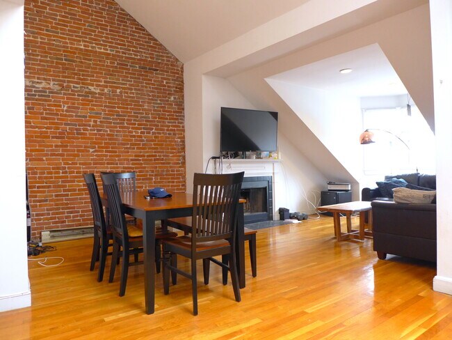 Building Photo - 673 Massachusetts Ave