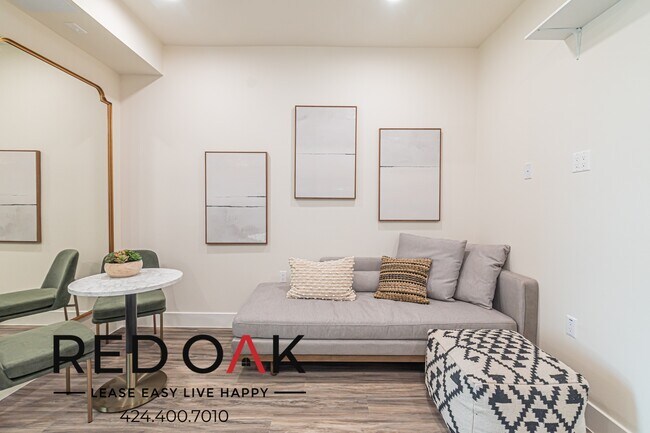 Foto del edificio - 1037 Dewey Ave