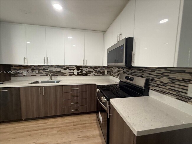 Foto del edificio - 1040 SW 30th Ave
