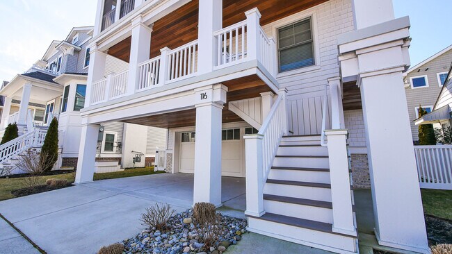 Foto del edificio - 116 N Colgate Ave