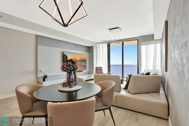 Building Photo - 1116 N Ocean Blvd