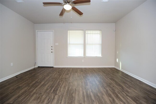 Foto del edificio - 4011 Porter St