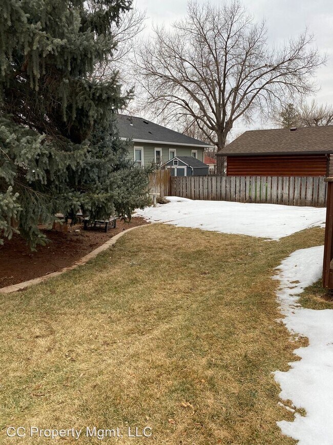 Building Photo - 3 br, 2 bath House - 1718 Fremont St