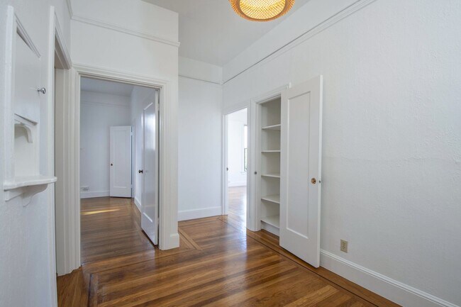 Foto del edificio - Union Street - Spacious & Bright Top Floor, Corner Unit