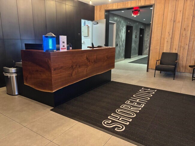 Foto del edificio - 2 Shore Ln