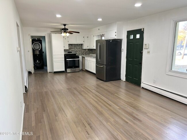 Building Photo - 1510 7th Ave